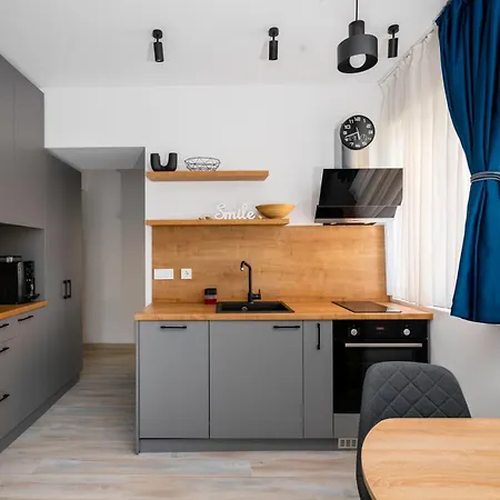 Apartman 1bd Modern Comfort In The Heart Of By Flat Mаnager Szófia